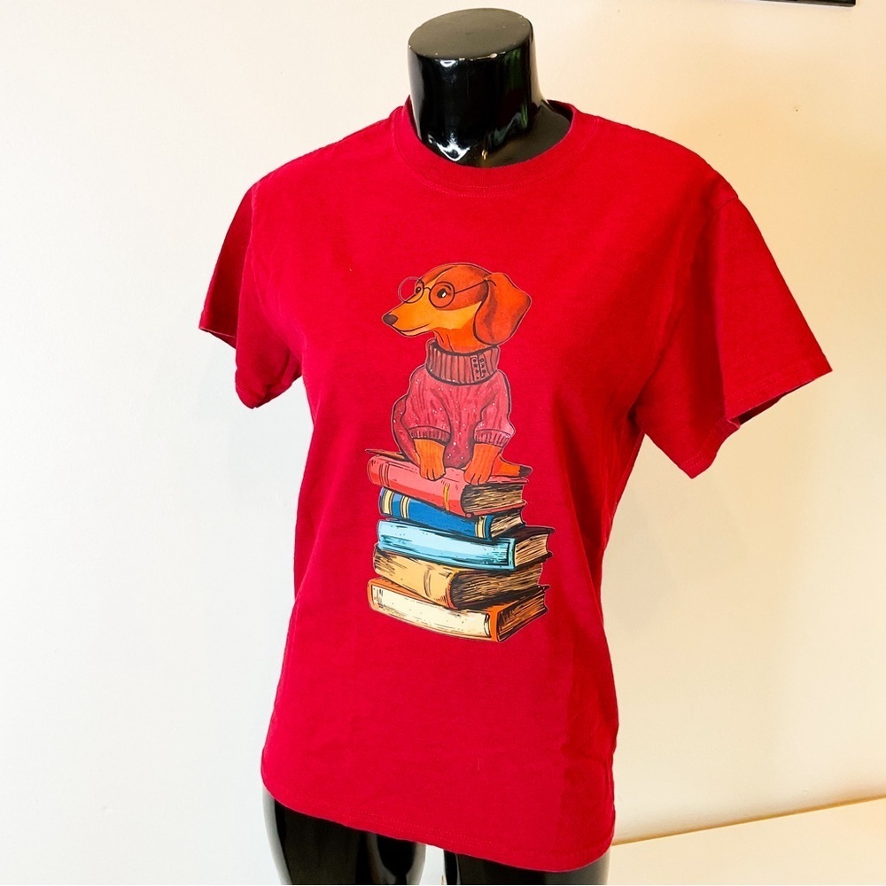 HANDMADE Doxie on a stack of books Red Cotton Tee Shirt